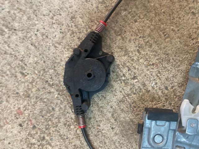 bontott FORD FIESTA VI Bal hátsó Ablakemelő Szerkezet (Elektromos)