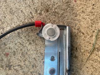 bontott FORD FIESTA VI Bal hátsó Ablakemelő Szerkezet (Elektromos)