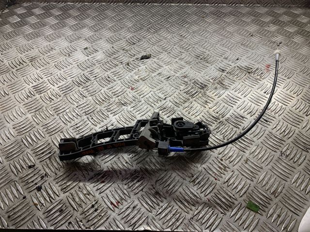 bontott FORD FIESTA VI Bal hátsó Külső Kilincsfészek