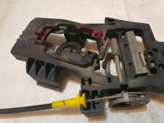 bontott FORD FIESTA VI Bal hátsó Külső Kilincsfészek