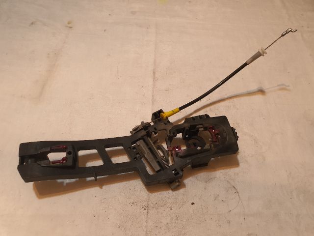 bontott FORD FIESTA VI Bal hátsó Külső Kilincsfészek