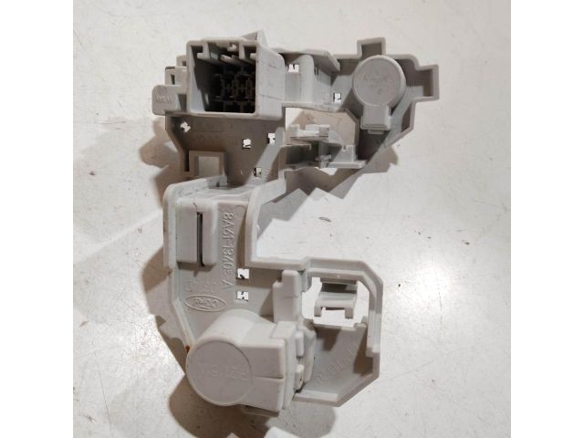 bontott FORD FIESTA VI Bal Hátsó Lámpa Foglalat