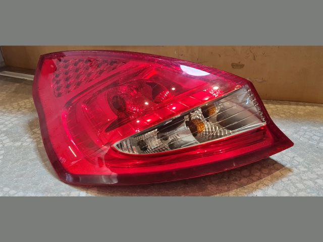 bontott FORD FIESTA VI Bal Hátsó Lámpa