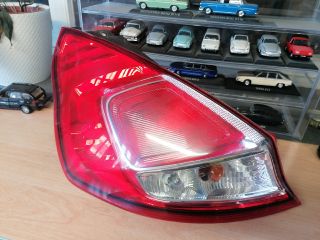 bontott FORD FIESTA VI Bal Hátsó Lámpa