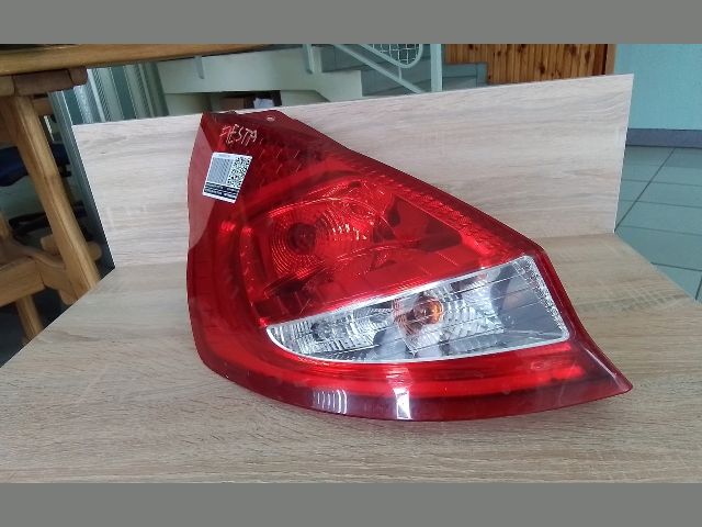 bontott FORD FIESTA VI Bal Hátsó Lámpa