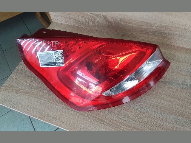 bontott FORD FIESTA VI Bal Hátsó Lámpa