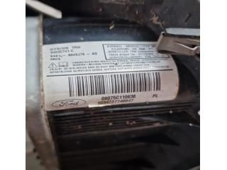 bontott FORD FIESTA VI Bal Térdlégzsák