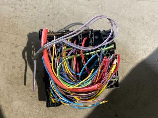 bontott FORD FIESTA VI Biztosítéktábla Utastér