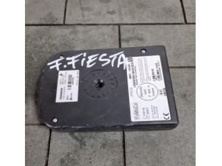 bontott FORD FIESTA VI Bluetooth Elektronika