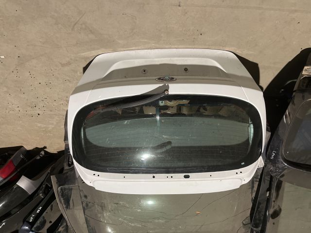 bontott FORD FIESTA VI Csomagtérajtó (Részeivel)