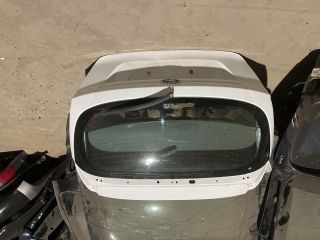 bontott FORD FIESTA VI Csomagtérajtó (Részeivel)