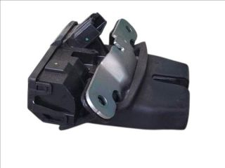 bontott FORD FIESTA VI Csomagtérajtó Zárszerkezet