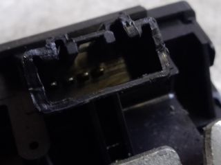 bontott FORD FIESTA VI Csomagtérajtó Zárszerkezet