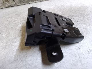 bontott FORD FIESTA VI Csomagtérajtó Zárszerkezet