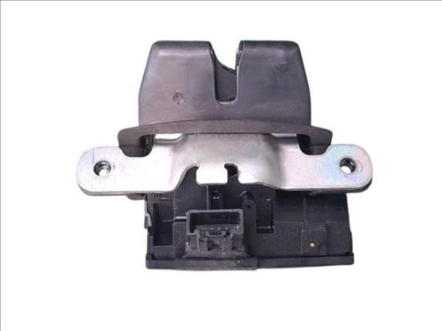 bontott FORD FIESTA VI Csomagtérajtó Zárszerkezet