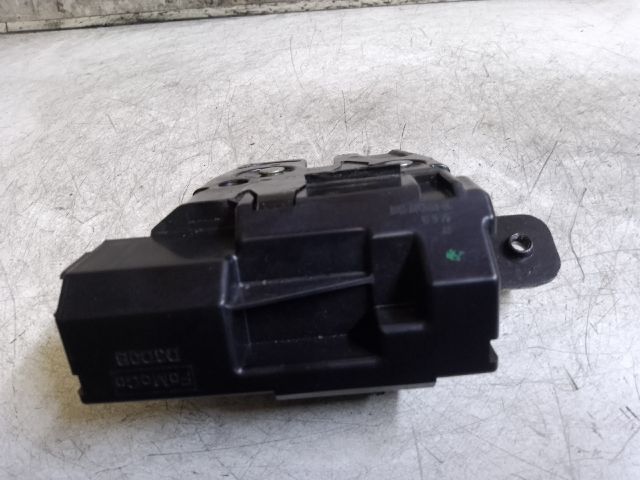 bontott FORD FIESTA VI Csomagtérajtó Zárszerkezet