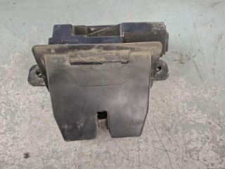 bontott FORD FIESTA VI Csomagtérajtó Zárszerkezet