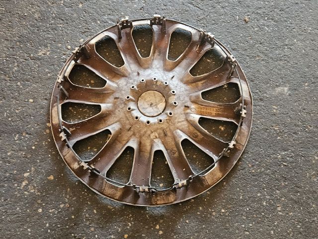 bontott FORD FIESTA VI Dísztárcsa (1 db)