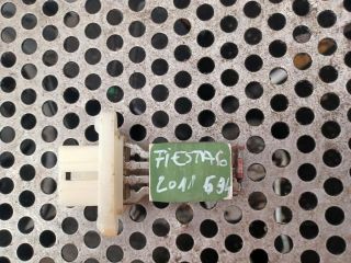 bontott FORD FIESTA VI Előtét Ellenállás Fűtőmotor