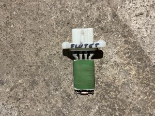 bontott FORD FIESTA VI Előtét Ellenállás Fűtőmotor