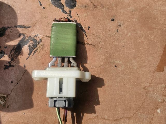 bontott FORD FIESTA VI Előtét Ellenállás Fűtőmotor