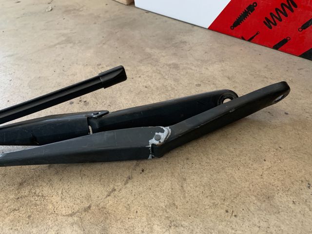 bontott FORD FIESTA VI Első Ablaktörlő Kar