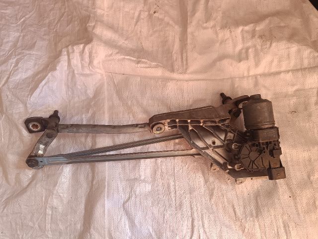 bontott FORD FIESTA VI Első Ablaktörlő Szerkezet Motorral