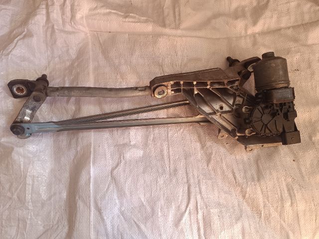 bontott FORD FIESTA VI Első Ablaktörlő Szerkezet Motorral