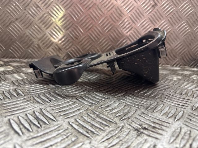 bontott FORD FIESTA VI Első Hamutartó