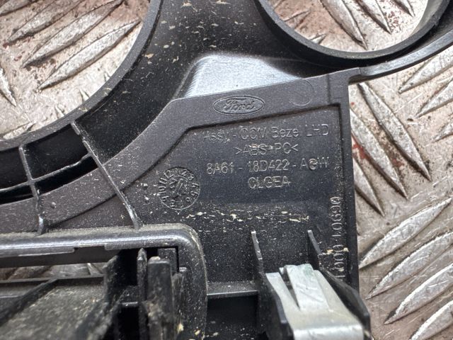 bontott FORD FIESTA VI Első Hamutartó