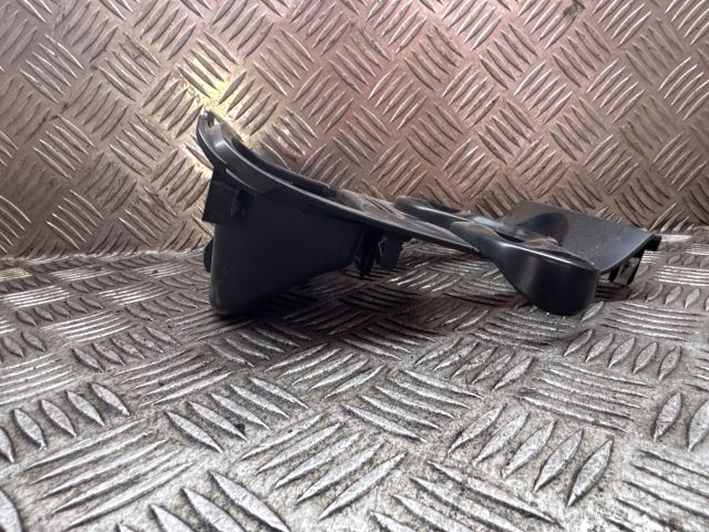 bontott FORD FIESTA VI Első Hamutartó