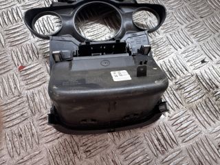 bontott FORD FIESTA VI Első Hamutartó