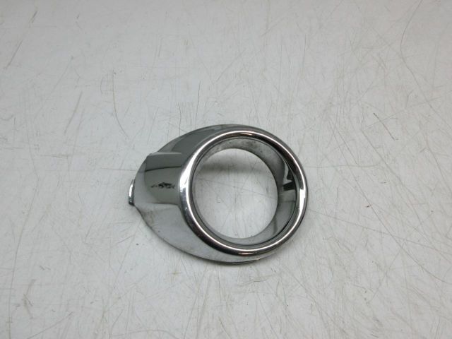 bontott FORD FIESTA VI Első Lökhárító Jobb Díszrács