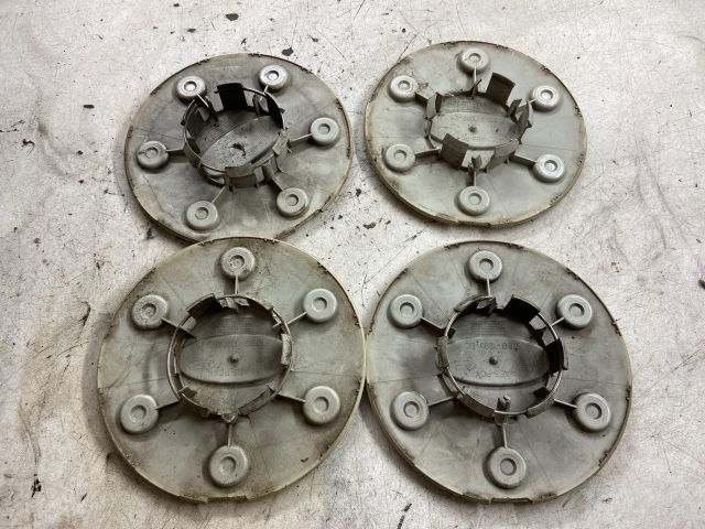 bontott FORD FIESTA VI Felniközép Szett