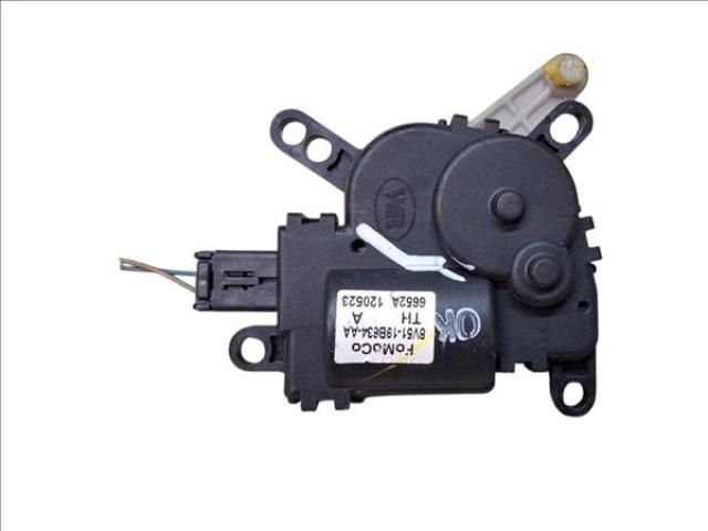 bontott FORD FIESTA VI Fűtés Állító Motor