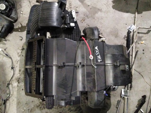 bontott FORD FIESTA VI Fűtés Box