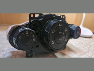 bontott FORD FIESTA VI Fűtéskapcsoló (digit klímás)