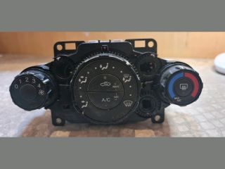 bontott FORD FIESTA VI Fűtéskapcsoló (digit klímás)