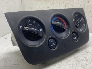 bontott FORD FIESTA VI Fűtéskapcsoló (manuális klímás)