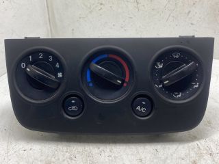 bontott FORD FIESTA VI Fűtéskapcsoló (manuális klímás)