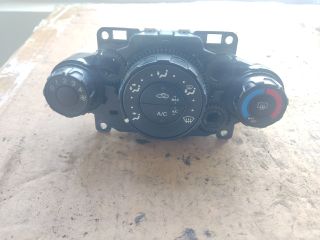 bontott FORD FIESTA VI Fűtéskapcsoló (manuális klímás)
