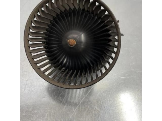 bontott FORD FIESTA VI Fűtőmotor (Klímás)