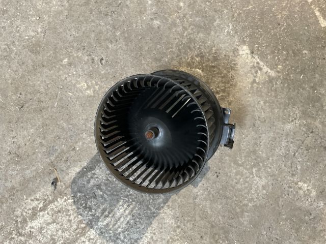 bontott FORD FIESTA VI Fűtőmotor (Klímás)