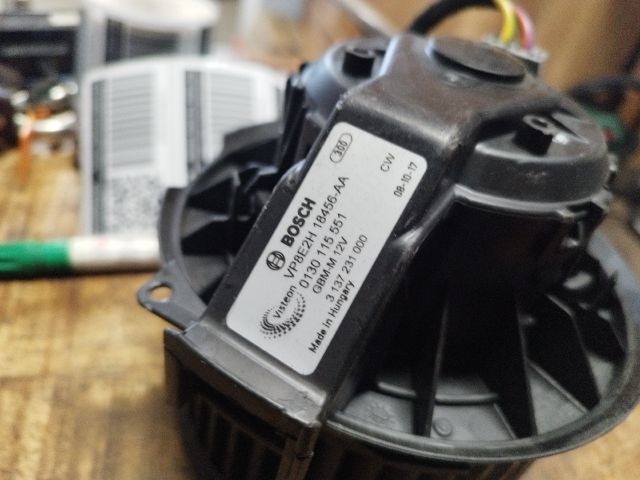 bontott FORD FIESTA VI Fűtőmotor (Klímás)