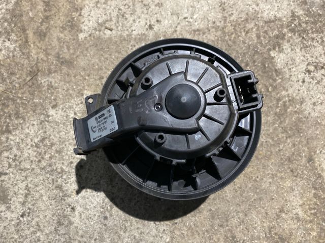 bontott FORD FIESTA VI Fűtőmotor (Klímás)