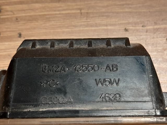 bontott FORD FIESTA VI Hátsó Rendszámtábla Világítás