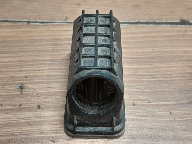 bontott FORD FIESTA VI Hátsó Rendszámtábla Világítás