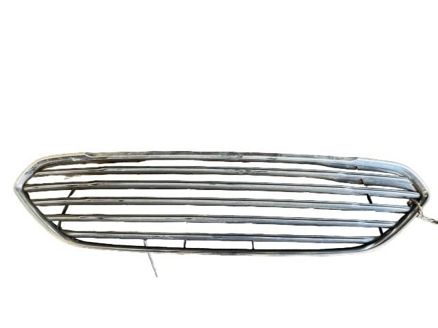 bontott FORD FIESTA VI Hűtőrács