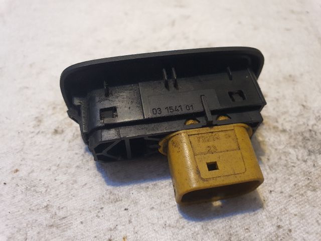 bontott FORD FIESTA VI Jobb első Ablakemelő Kapcsoló