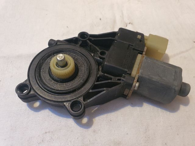bontott FORD FIESTA VI Jobb első Ablakemelő Motor